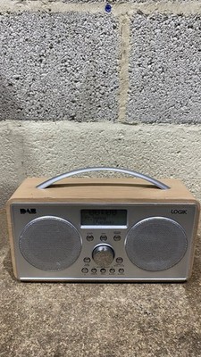 LOGIK L55DAB15 DAB UKW Tragbares Radio Hell Holz Silber Digital Audio