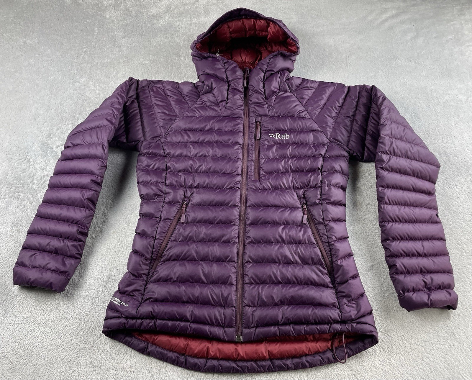 Chaqueta alpina Rab Microlight para mujer talla 10 Reino Unido púrpura acolchado abrigo relleno