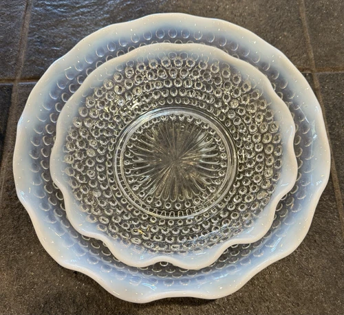 Vintage Anchor Hocking Opalescent Hobnail Set Of Bowls