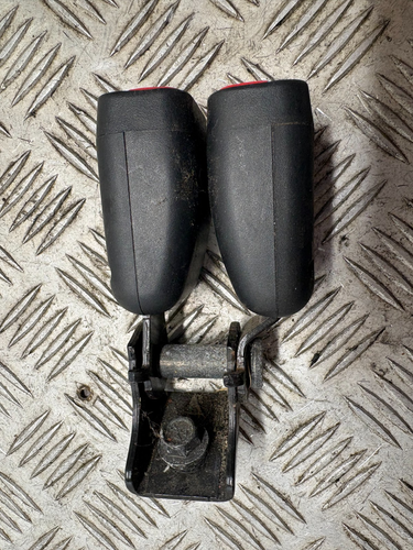 2014 HYUNDAI IX35 REAR LEFT AND CENTRE SEAT BUCKLE - Picture 3 of 5