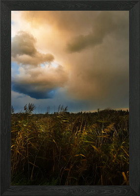 Dunkle dramatische Regenwolken gerahmtes Wandbild Poster Leinwanddruck Bild