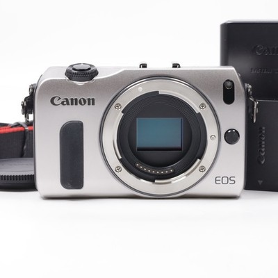 Canon EOS M 18.0MP Spiegellose Digitalkamera Silber [Near Mint] #6485J