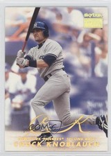 1999 Skybox Premium Chuck Knoblauch #32 0a1