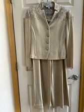 BEAUTIFUL St John evening knit beige gold  silver embellished dress, pants Sz 8