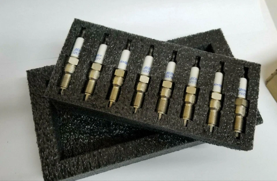 Новый подлинный AC Delco двойной платиновый искра 41-983 (комплект из 8) 12578277 - Изображение 3 из 4