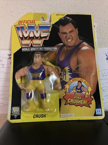 WWF CRUSH MOC HASBRO series 7 Wrestling Figure NIB...
