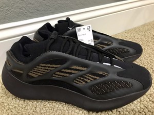 yeezy boost 700 brown