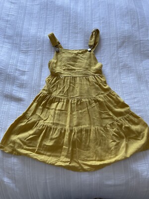 Schönes gelbes Sommerkleid Leinenmischung Stufen Latzhose Alter 8 Jahre