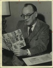 1984 Press Photo Professor Donald Robertson of Tulane University - noc38518