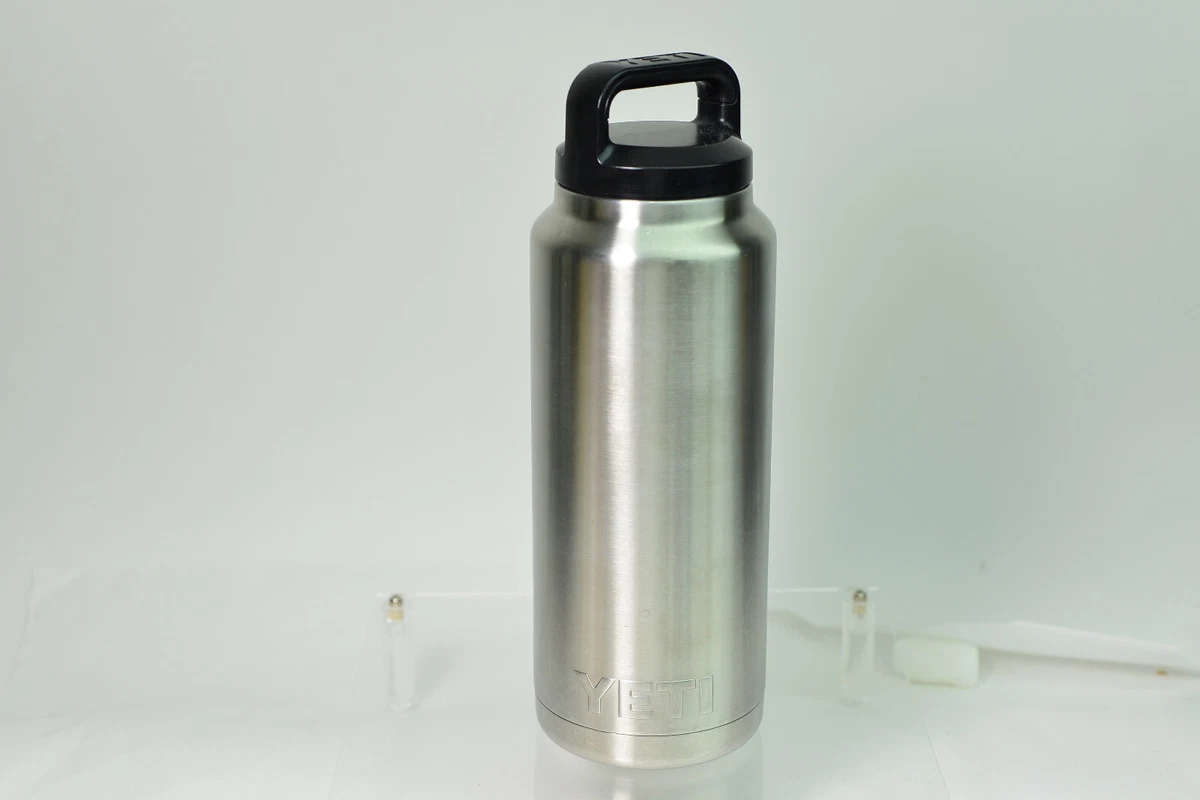 YETI Rambler White Stainless Steel Beverage Bottle BPA Free 26 oz