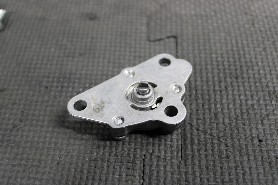 Honda XR50R 2000 OEM MOTOR BOMBA DE ACEITE 15100-GBJ-003 Foto 3 de 3