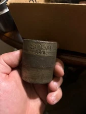 Snap-On  1-3/8 " 5/8" Drive  6 Pt Socket Made in USA 