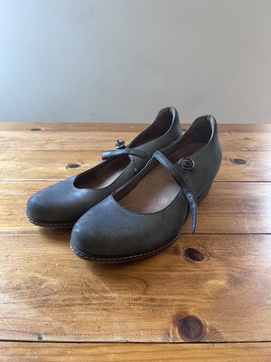 Dansko Women s Leather Low Heel Size 39 (US 8.5)