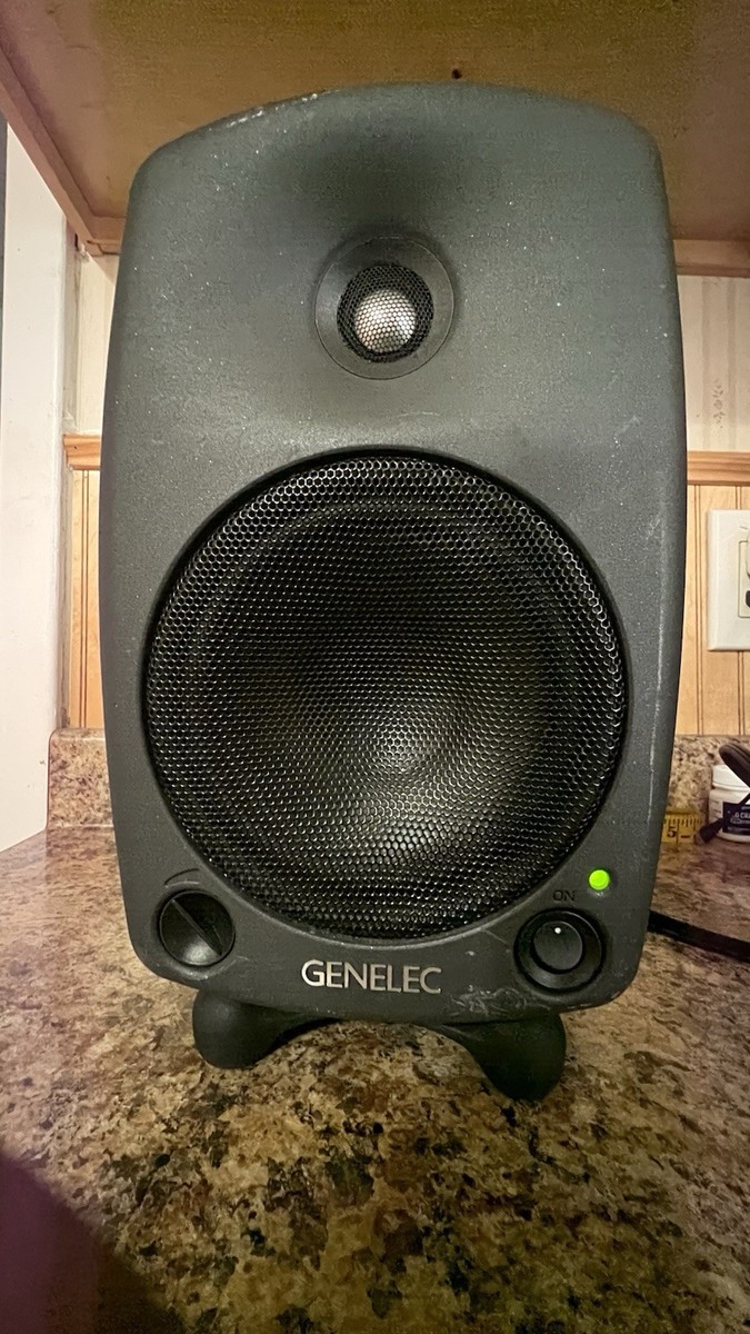 Genelec 8030A Bi-Amplified Studio Monitor Active Wired XLR 80W