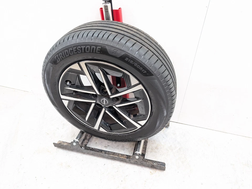 NISSAN JUKE F16 ER ALUFELGE & REIFEN 6,80MM 215/60/R17 17" 7J ET35 2024 - Bild 2 von 4