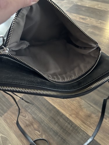 Bolso Bandolera Margot New York Jeanne Doble Cremallera Negro Cuero Suave Guijarro - Imagen 10 de 16