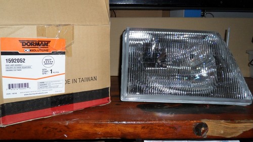 Dorman 1592052 Headlight Assembly fits 1997 - 2007 Ford E-150 Van Econoline RH