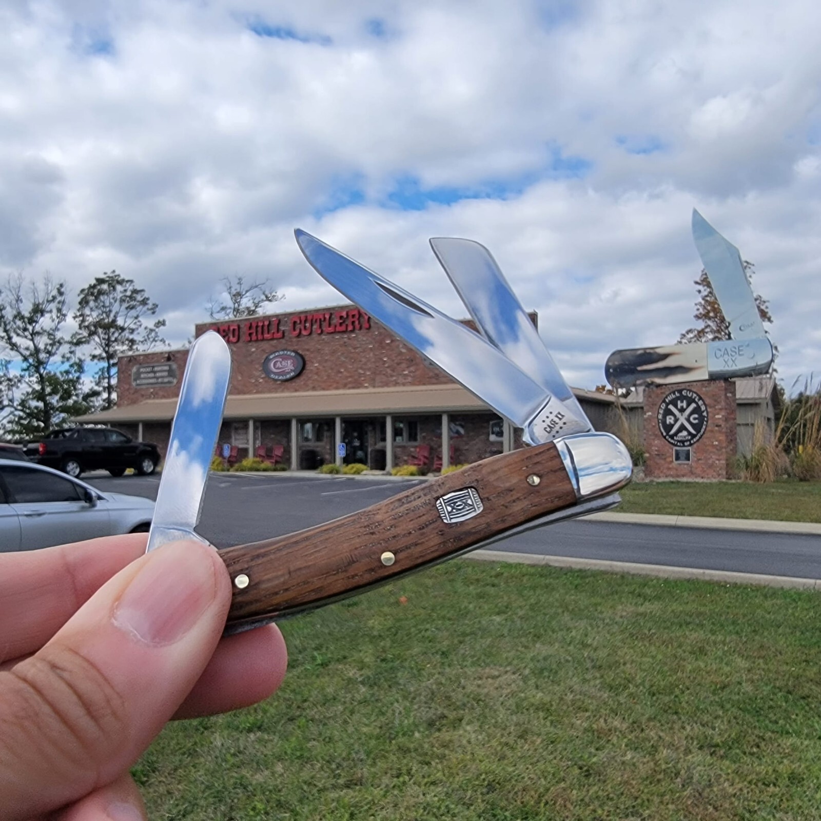 CASE XX KNIVES USA KENTUCKY BOURBON BARREL WOOD MEDIUM STOCKMAN KNIFE