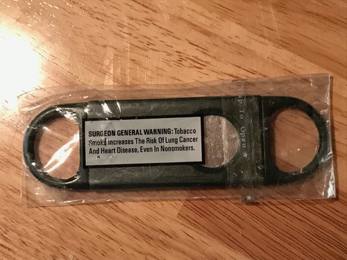Club Macanudo Cigar Cutter New Unused in original package Green " on tour " - Picture 4 of 4