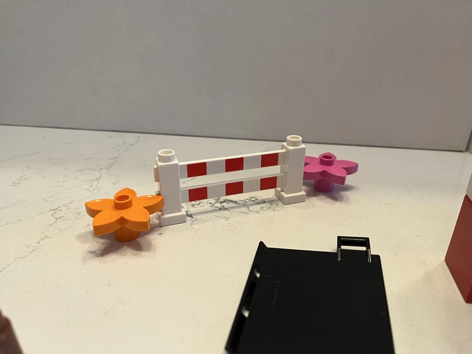 LEGO DUPLO: estábulos para cavalos (5648) - Conjunto aposentado - Imagem 3 de 4