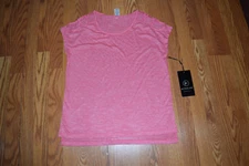NWT Womens ACTIVE LIFE Magenta Cold Slotted Shoulder Fitness Shirt Size M