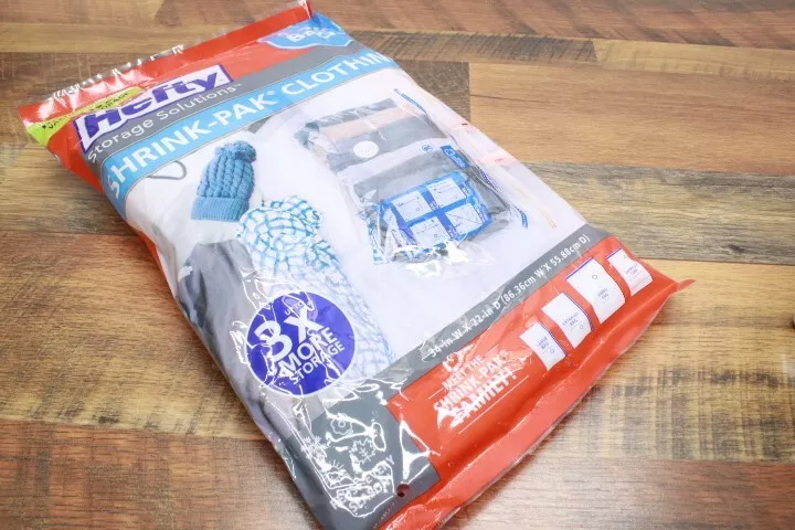 Hefty Shrink-Pak 2-Count Vacuum Seal Storage Bags in the Plastic