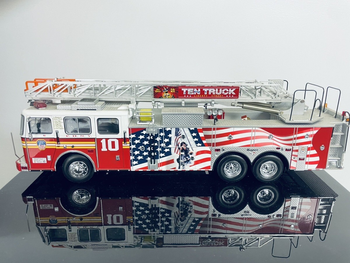 Code 3 FDNY 1/32 Scale Seagrave Ladder 10 Diamond Plate
