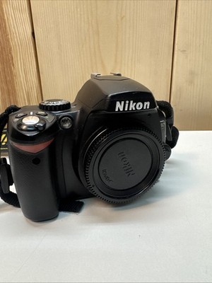Nikon D40 DSLR Camera (Body Only) - UNTESTED - No Battery