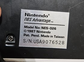 Nintendo NES Action Set Consola Hogar Con Mandos, Zapper, Cables y Juego