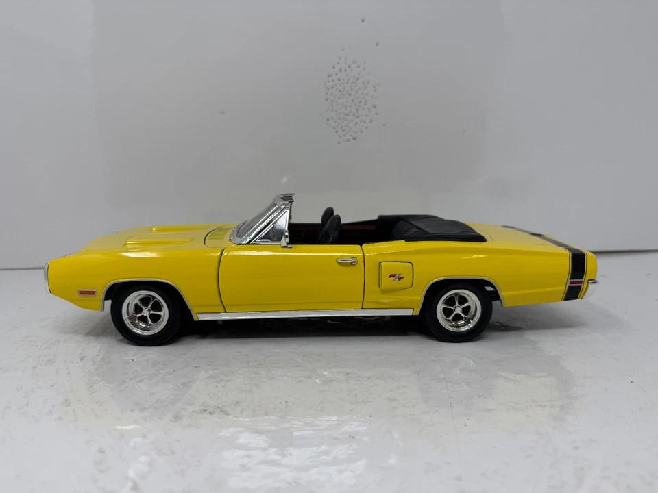 Dodge Coronet R/T 1970 diecast edición limitada Yat Ming Road Signature 1:18 Foto 2 de 4
