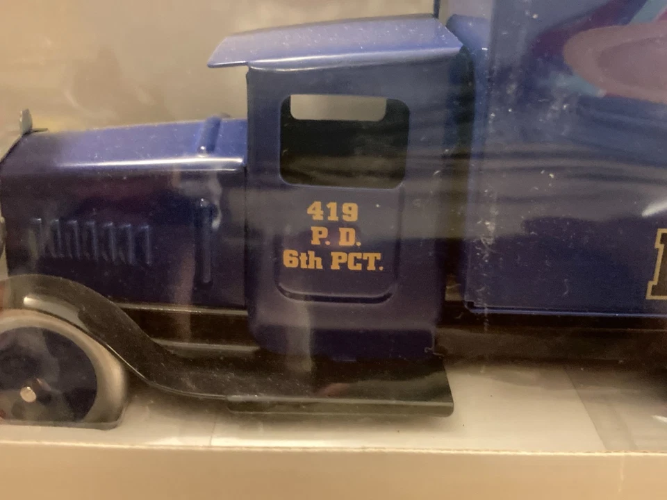 RARO Speccast Acero Prensado NYPD Paddy Wagon - 11" Foto 2 de 4