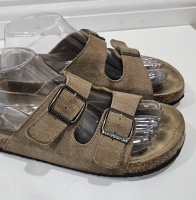 Woodstock Brown Suede Sandals with Buckle Woodstock Mens Sandals 8 M Bert Suede Brown Slip on Flat  main image 3