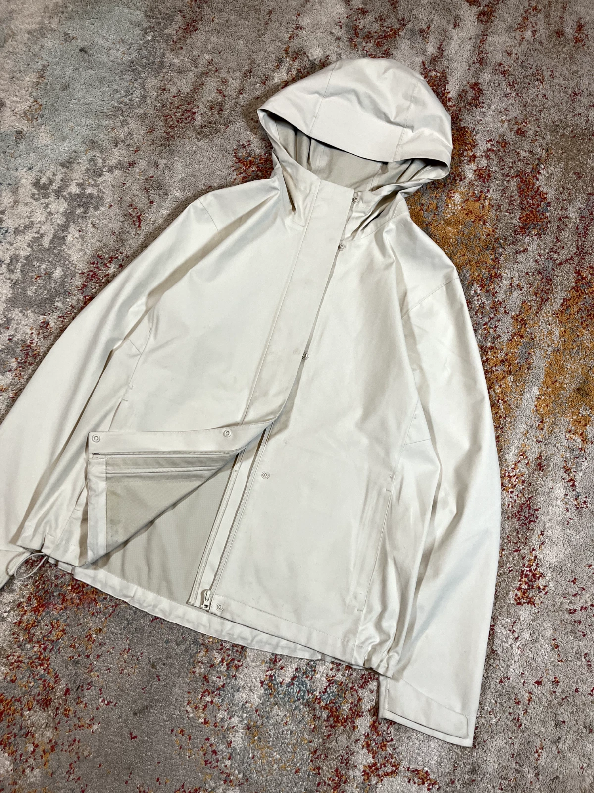 Uniqlo Blocktech Waterproof Breathable Light Grey Rain Jacket Size L