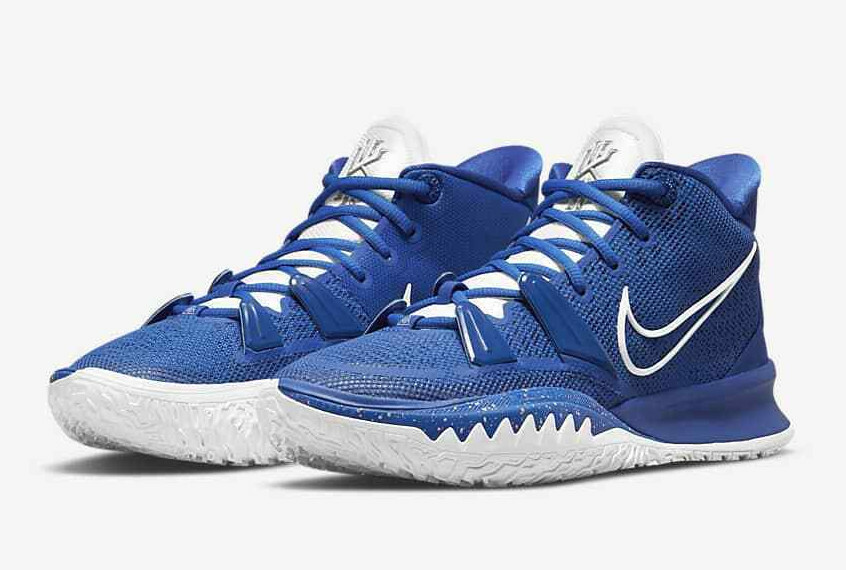 Nike Kyrie 7 (Team) Basketball Shoes 
