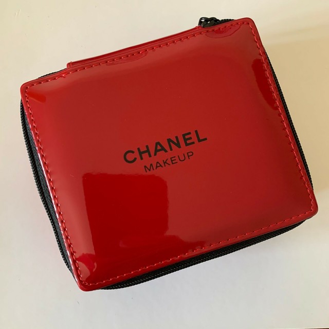 CHANEL COSMETIC/MAKEUP BAG SMALL RED LE 2019 VIP GIFT eBay