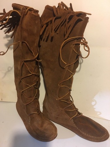 Minnetonka mocassin fringe tall boots 9 