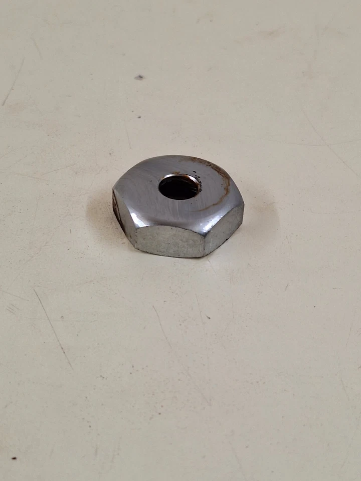 DADO FORCELLONE POSTERIORE MOTO GUZZI 850 T5 Foto 4 de 4