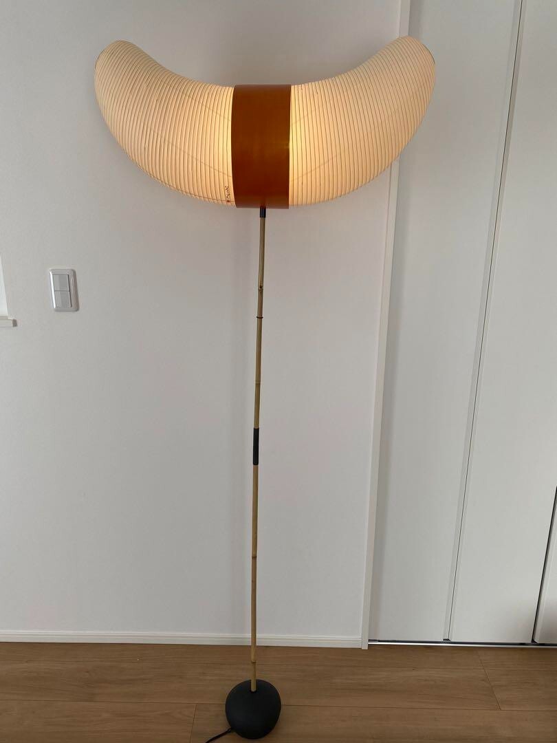 isamu noguchi akari BB3-33S FLOOR Lamp with stand, long type isamu noguchi akari BB3-33S FLOOR Lamp with stand, long type