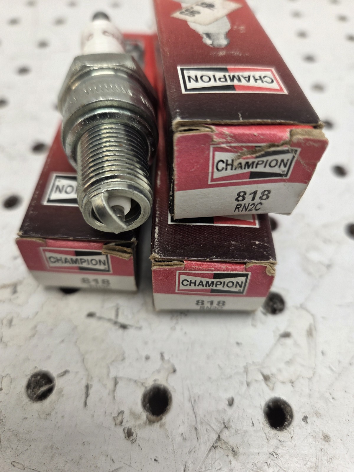 Champion Spark Plug 818 for Nash Honda Arctic Cat Yamaha Polaris Ski-Doo 38-19