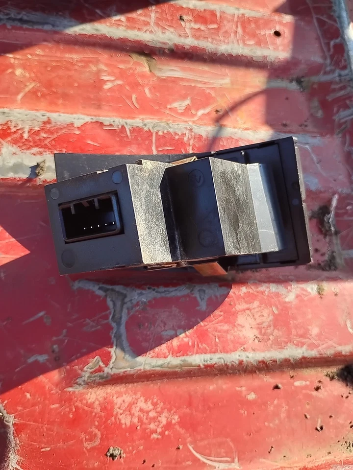 F24Y-19A181-A 92 95 MERCURY SABLE RADIO CONTROL SWITCH ORIGINAL NOS Foto 2 de 4