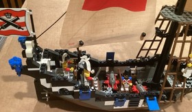 LEGO PIRATES 6271 IMPERIAL FLAGSHIP - COMPLETE WITH INSTRUCTIONS