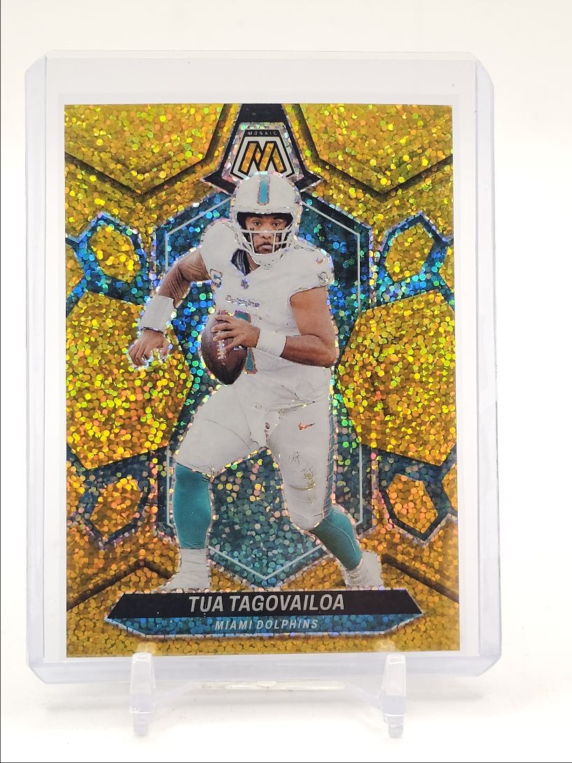 TUA TAGOVAILOA 2024 MOSAIC GOLD SPARKLE PRIZM DOLPHINS #134 /24 Q4274