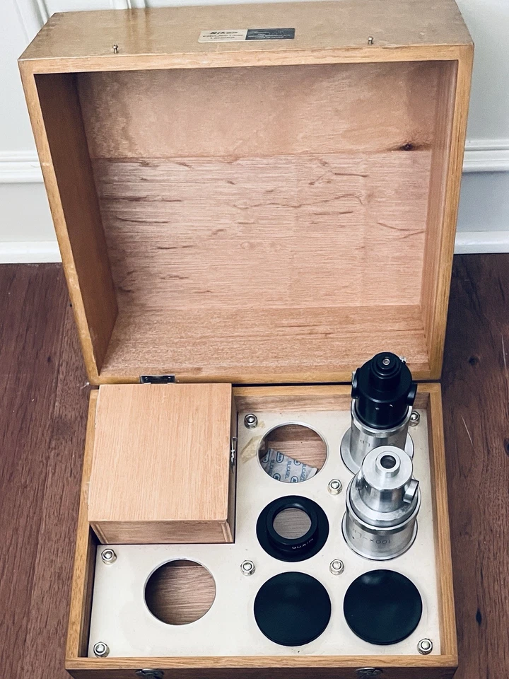 COMPARADOR DE INSPECCIÓN DE LENTES DE PROYECCIÓN DE MAQUINISTA NIKON V16-A 100XLP Y 200XLP Foto 3 de 4