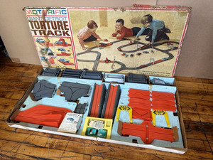 Vintage Ideal Motorific Giant Detroit Torture Track Slot Race Car Set 1964