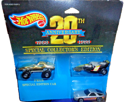 1988 Hot Wheel 20th Anniversary Collector Edition Gold Monster Vette Porsche XT3