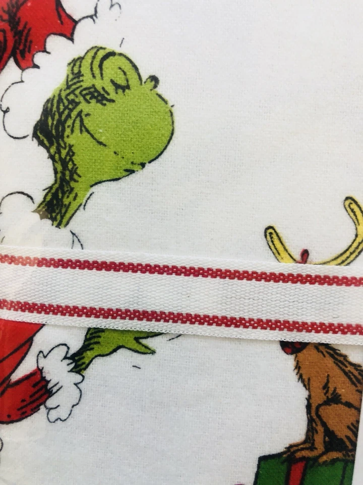 Pottery Barn Kids The Grinch & Max Cotton Full Sheet Set Flannel Christmas - Image 3 of 4