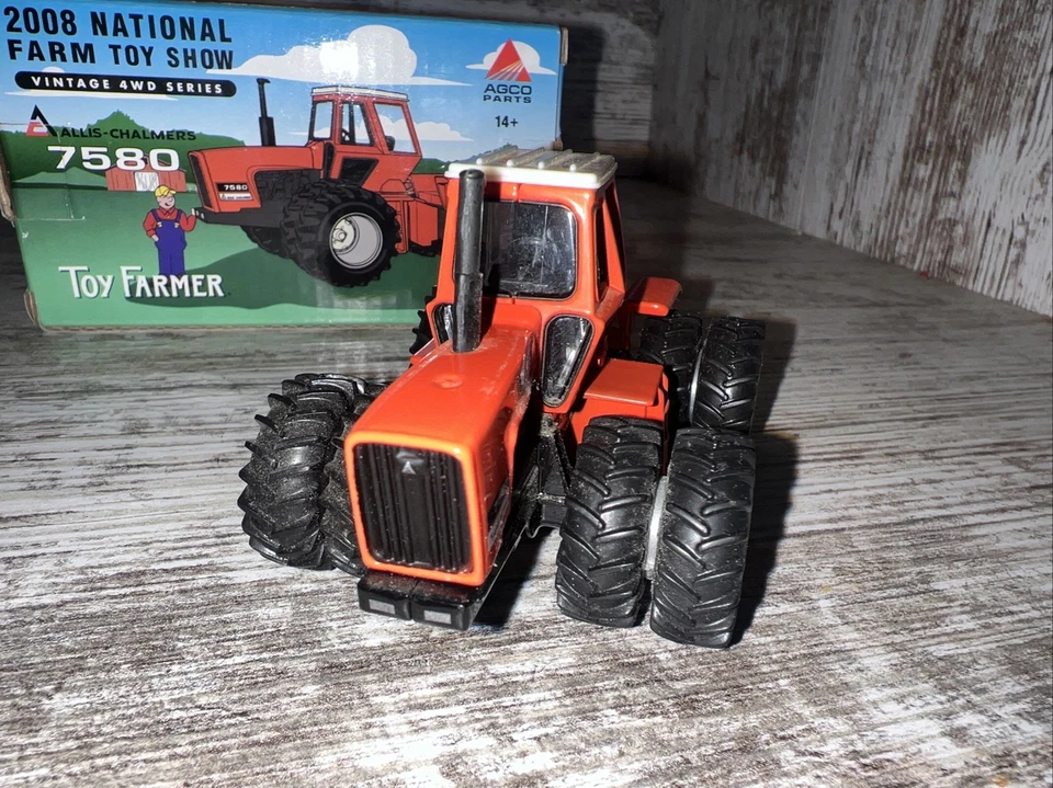 1/64th Scale Allis Chalmers 7580 Tractor  Vintage 4wd 2008 Toy Farmer Ertl - Image 3 of 4