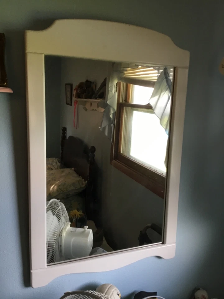 canopy bedroom set (little girls) - Image 4 of 4