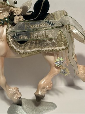 Breyer 2008 Noelle Peace on Earth Holiday Horse Christmas Series