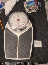 VINTAGE HEALTH O METER PERSONAL SCALE MODEL 140 325 LBS LIMIT